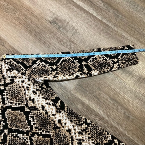 Chic Snake Print Dress - Picture 12 of 14